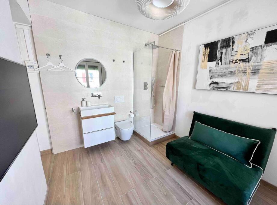 Apartamento New Studio With Private Bathroom And Balcony Genebra
